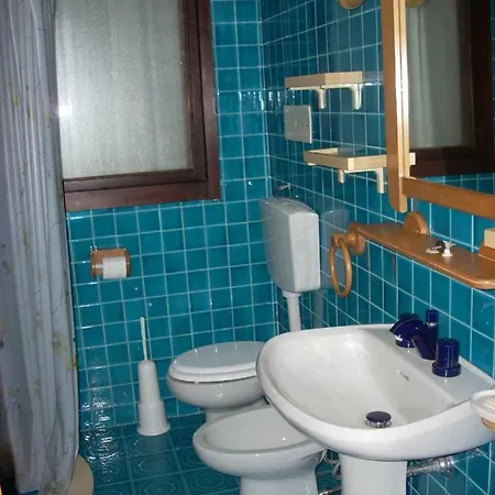 Carmen Nyaraló Santa Margherita di Pula