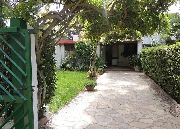 Carmen Feriehus Santa Margherita di Pula